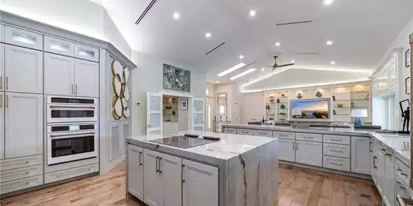 Image 2: Bespoke cabinetry
