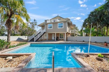 1410 Sand Castle RD
