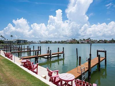 3200 Gulf Shore BLVD N