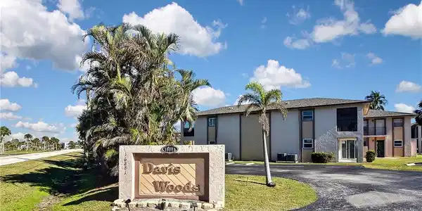 16881 Davis RD