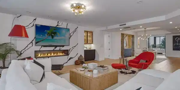 8787 Bay Colony DR