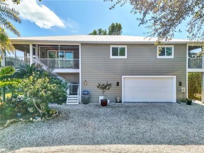 7704 Myrsine CIR