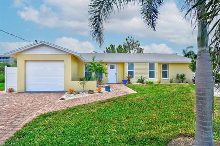 38 Fairview BLVD