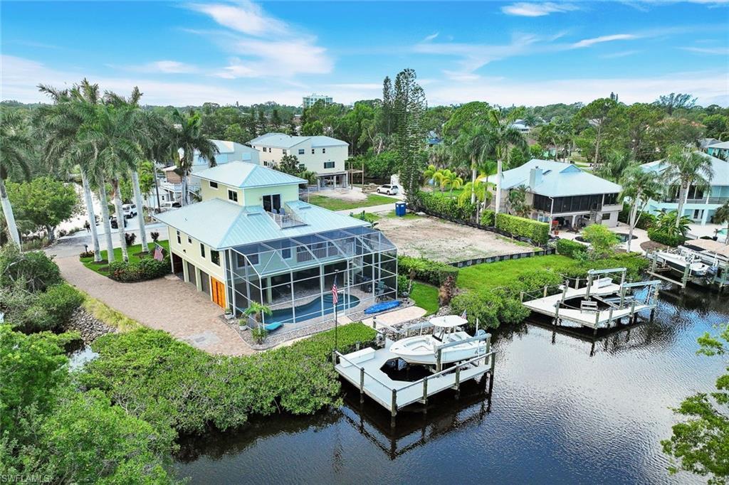 Image 3: Enjoy visits from dolphins and manatees ALL year long!