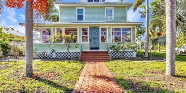 415 W Marion AVE