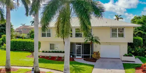 1179 Lighthouse CT