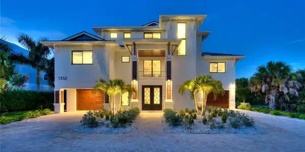 1332 Eagle Run DR