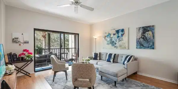 201 Arbor Lake DR