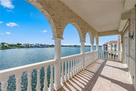 4000 Gulf Shore BLVD N