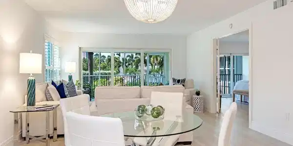 6371 Pelican Bay BLVD