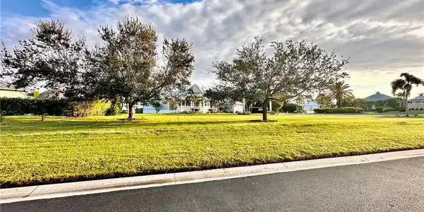 18220 Chesapeake CT