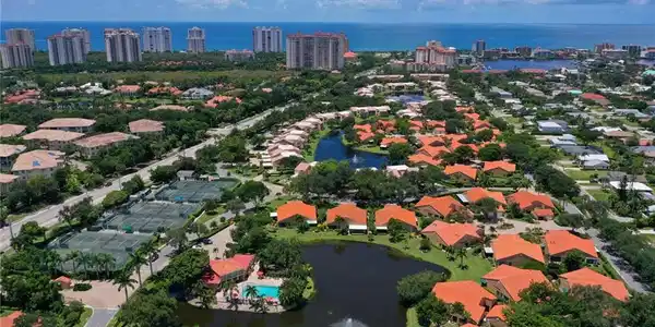 583 Beachwalk CIR