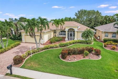 16552 Wellington Lakes
