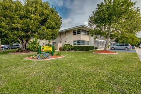 4202 SE 4th PL