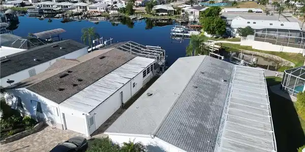Image 4: Look at the size of that body of water.