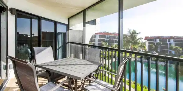 Image 4: Screened Lanai