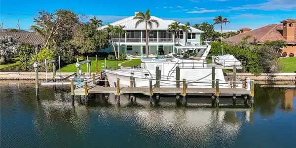 877 Limpet DR