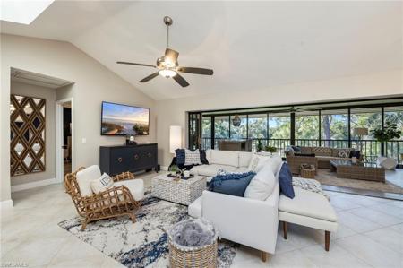 752 Eagle Creek DR