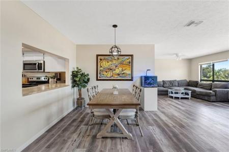 12498 Riverside DR