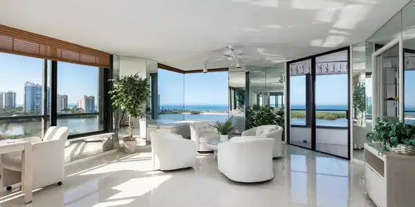 Image 2: Living room