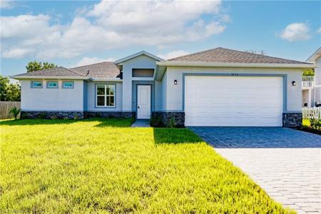 3735 SW 11th