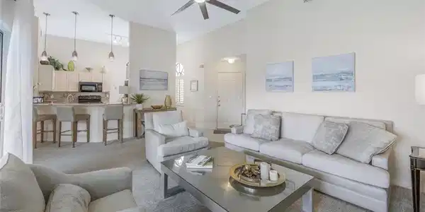 559 Beachwalk CIR