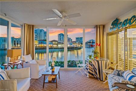205 Park Shore DR