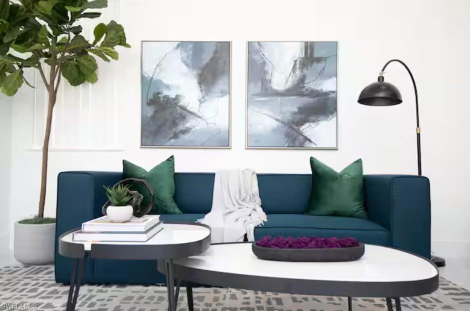 Image 3: Living room sitting area