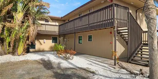 Image 3: Front Exterior