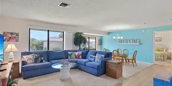 Image 4: Living/Dining Combo