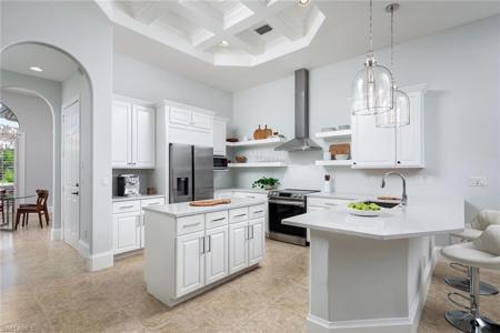626 Park Shore DR