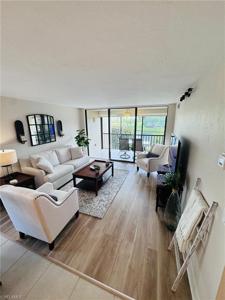 4240 Steamboat BEND