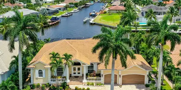 941 Hyacinth CT
