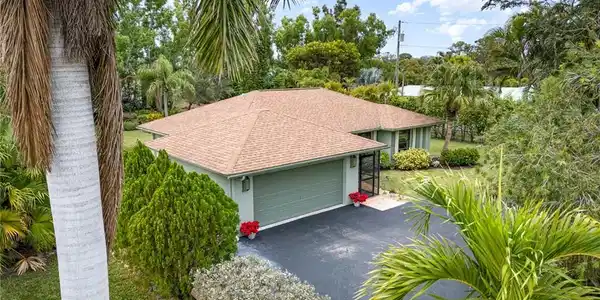 28230 Meadowlark LN