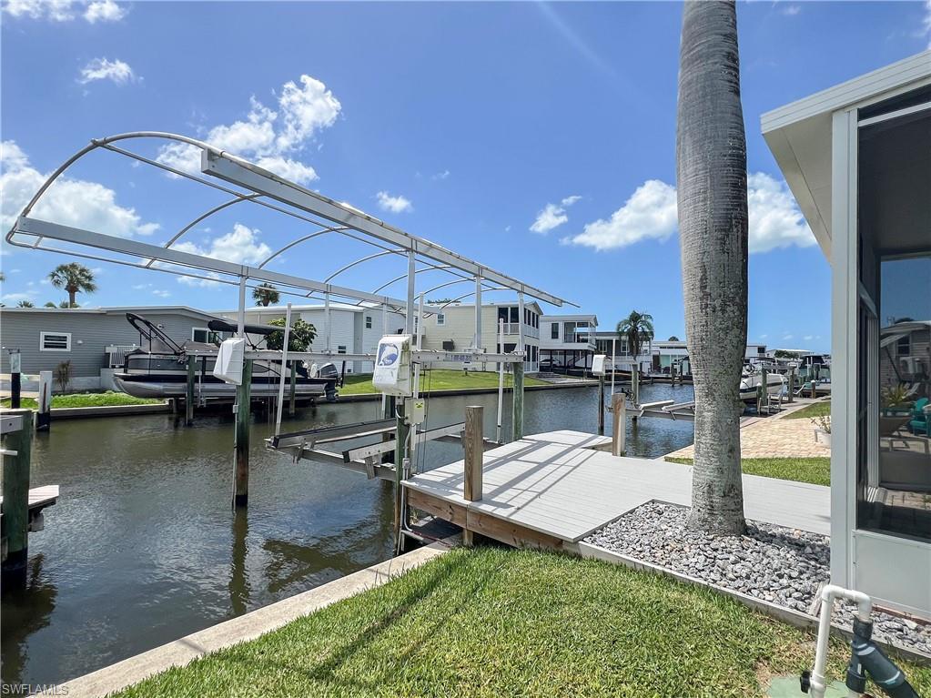Image 2: Composite Dock with canopy, electric and water