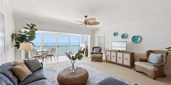 2885 Gulf Shore BLVD N