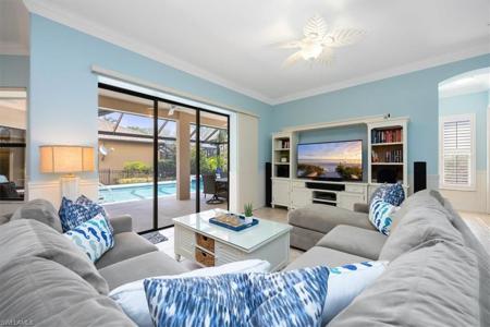 8898 Tropical CT