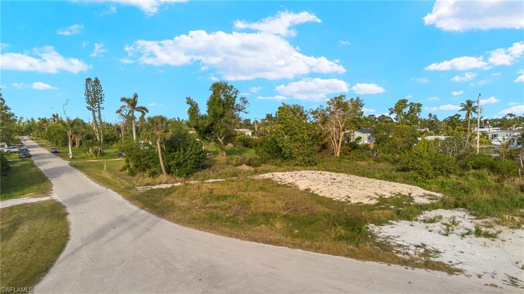 Image 3: View of home's community