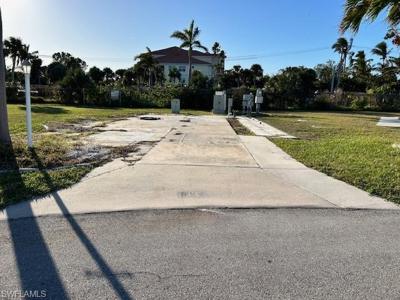 19681 Summerlin RD 596