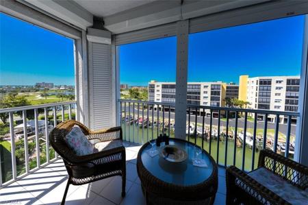 4361 Bay Beach LN