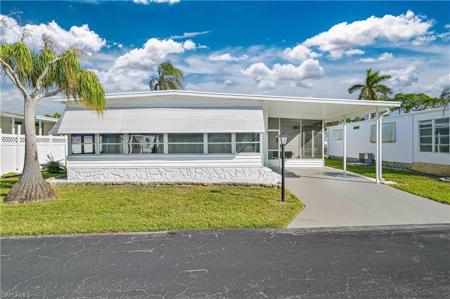 121 Concord WALK