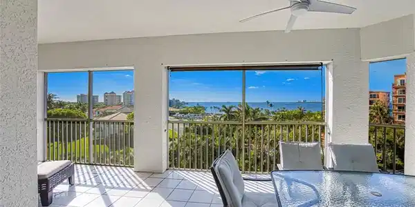 14817 Laguna DR