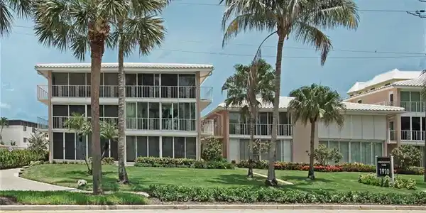 1910 Gulf Shore BLVD N