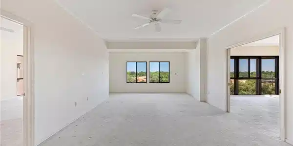 900 Arbor Lake DR