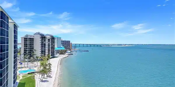 17080 Harbour Point DR