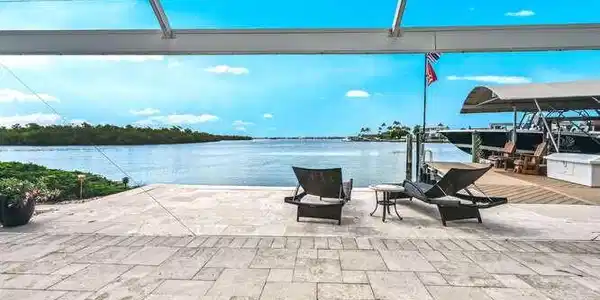 160 Tahiti ST
