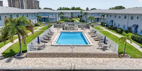 Image 3: Community pool overlooking the Caloosahatchee River