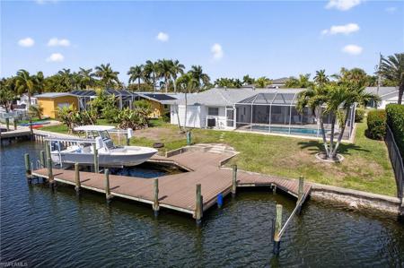 124 SW 56th TER