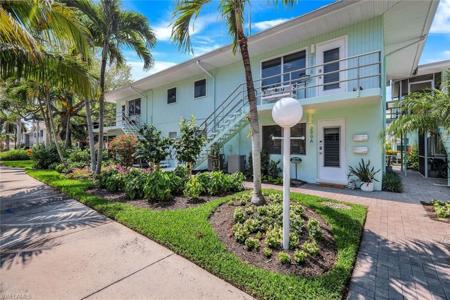 299 8th AVE S