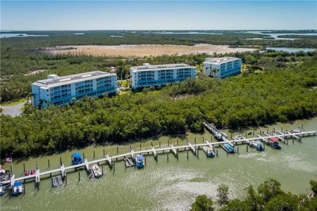 300 Stevens Landing DR